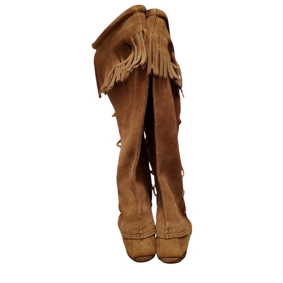Minnetonka Front Lace Knee High Boot - Picture 10 of 11